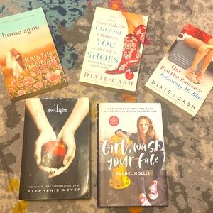 Lot of 5 books! **LIKE NEW!** 📚